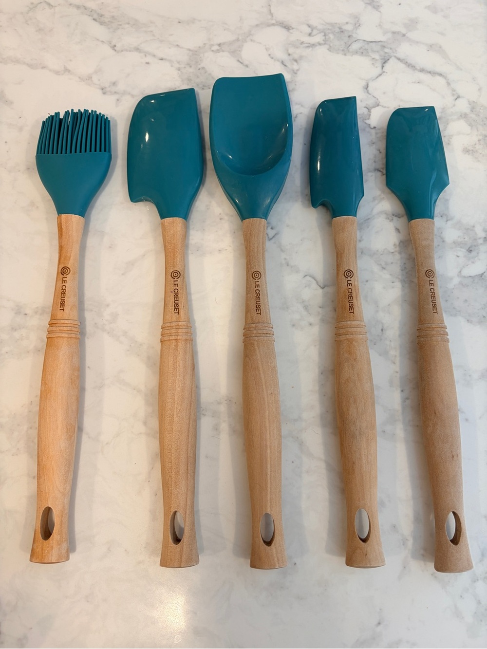 New Le Creuset Caribbean Blue Silicone Wood 5-Piece Utensil Set